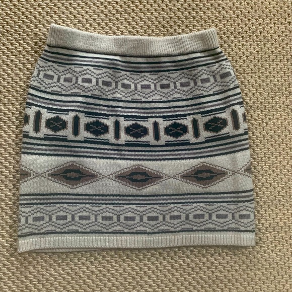 Winter Skirt - Picture 1 of 1